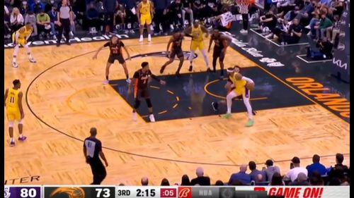 瓜哥吃瓜打游戏视频在线观看,精彩瞬间在线放送！